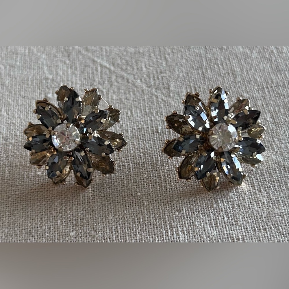 Stella & Dot Smoky  Rhinestone  Earrings EUC